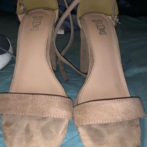 Heels size 9